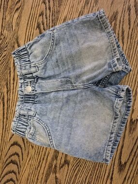 & Denim Kids Light Wash Elastic Waist Denim Shorts